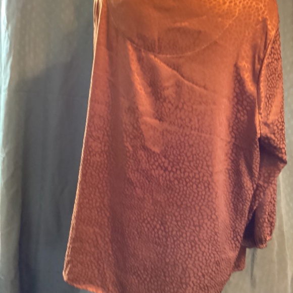 Dress Barn satin , animal print embossed, - Picture 3 of 6